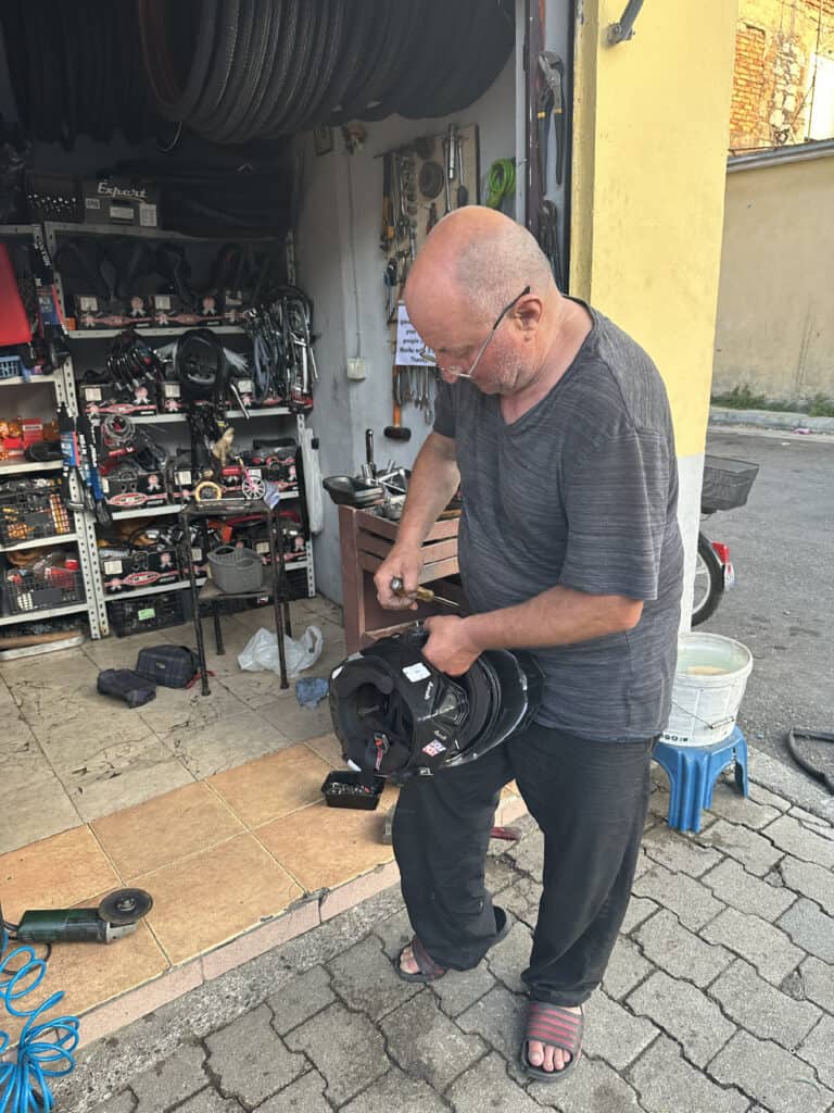 Marku, de fietsenmaker van Shkodër
