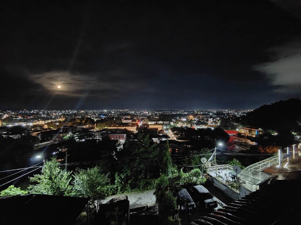 Kutaisi bij volle maan