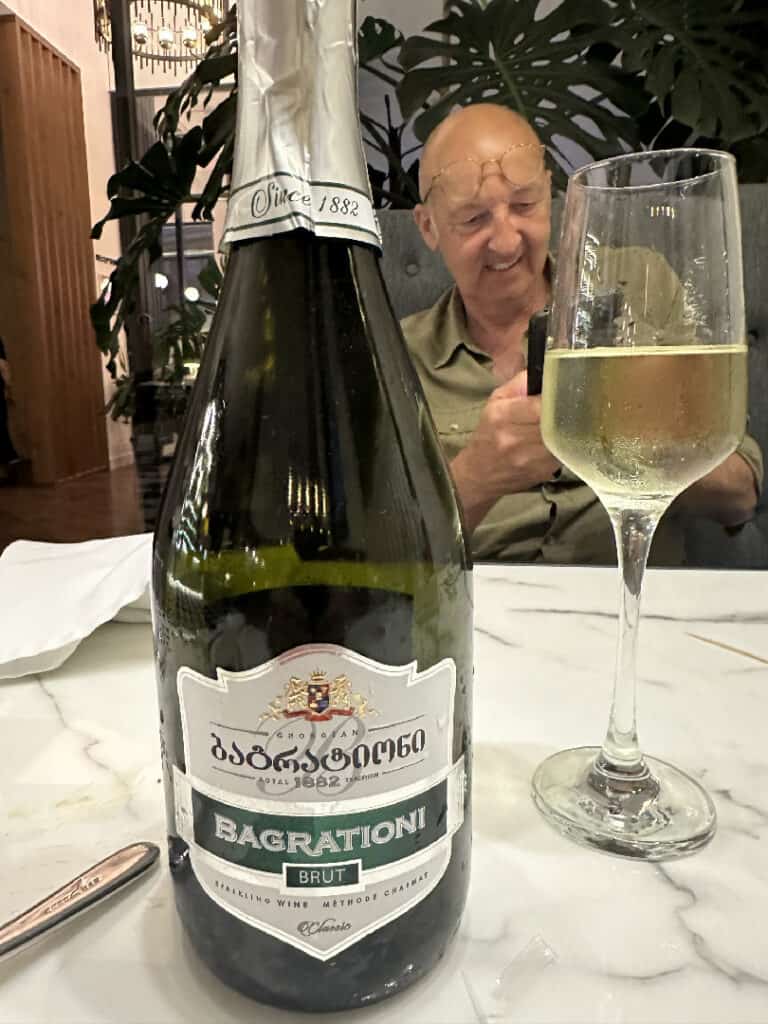 Fles Bagrationi van een goed jaar voor een goed jaar