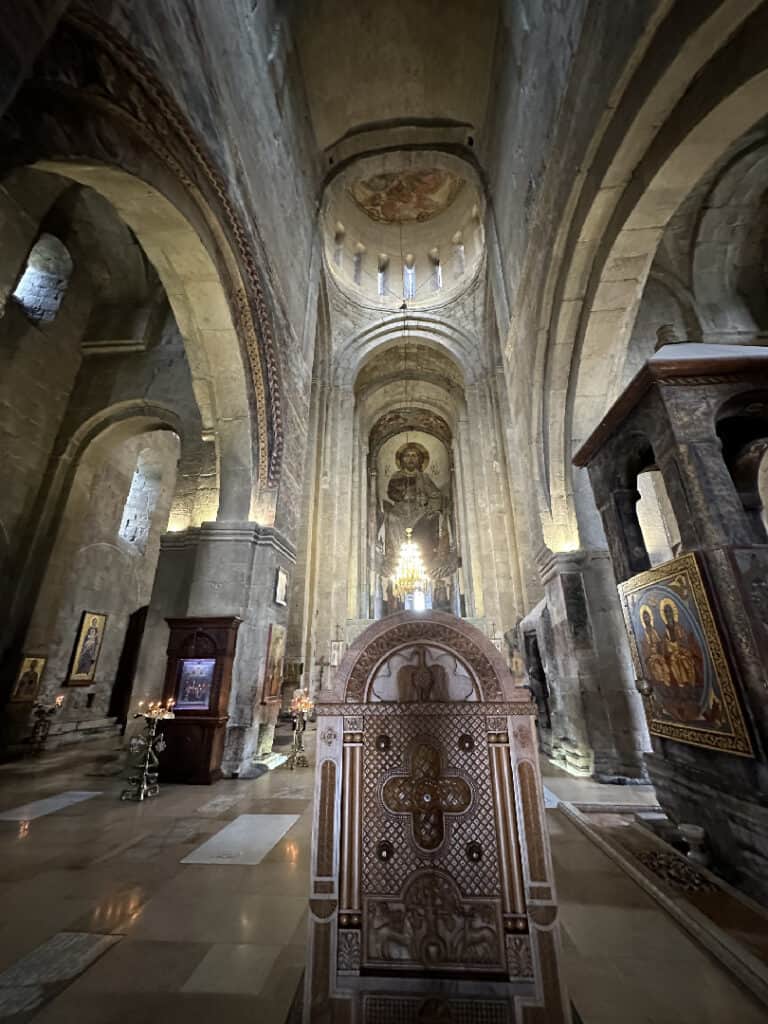 Kathedraal van de twaalf Apostelen 3